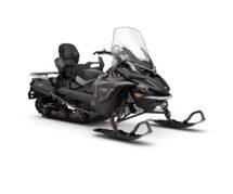 Lynx Commander Limited 3900 900 ACE Turbo 2027 Touring Kit + 10,25" Kosketusnäyttö + 38 mm Nastamatto