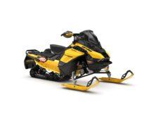 Ski-Doo Renegade X-RS 900 ACE Turbo R 2027 38 mm Nastamatto + 10.25" Kosketusnäyttö + Smart-Shox